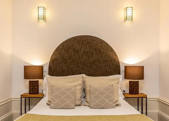 Youropo - Stories Lägenhet