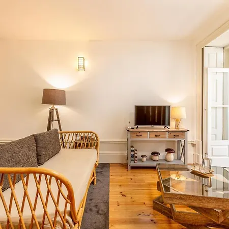 Youropo - Stories Apartment